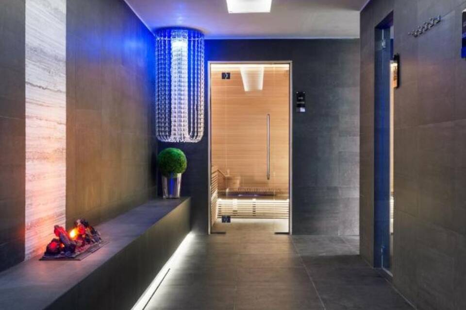 LHP Napoli Palace & SPA 2