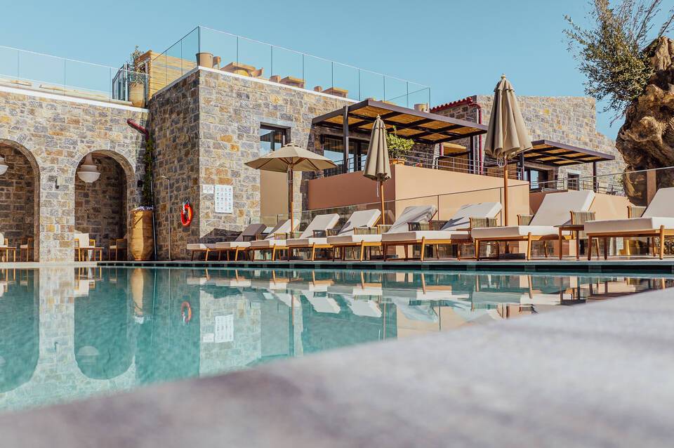 Volta Seaside Boutique Hotel 1