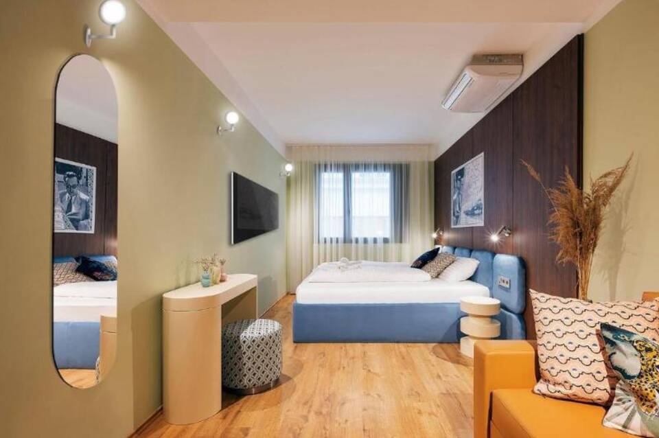 The Magazine Rooms 5
