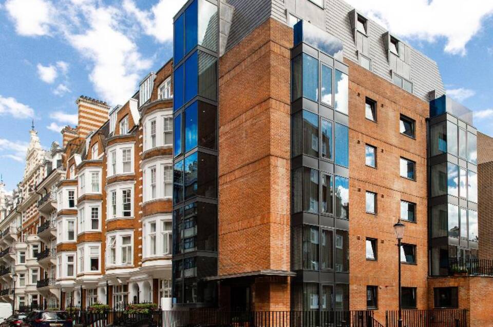 15 Basil Street 2