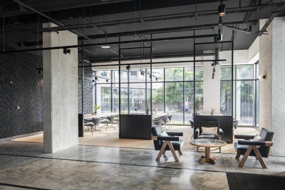 StayCozy Apartments in Kings Cross 3