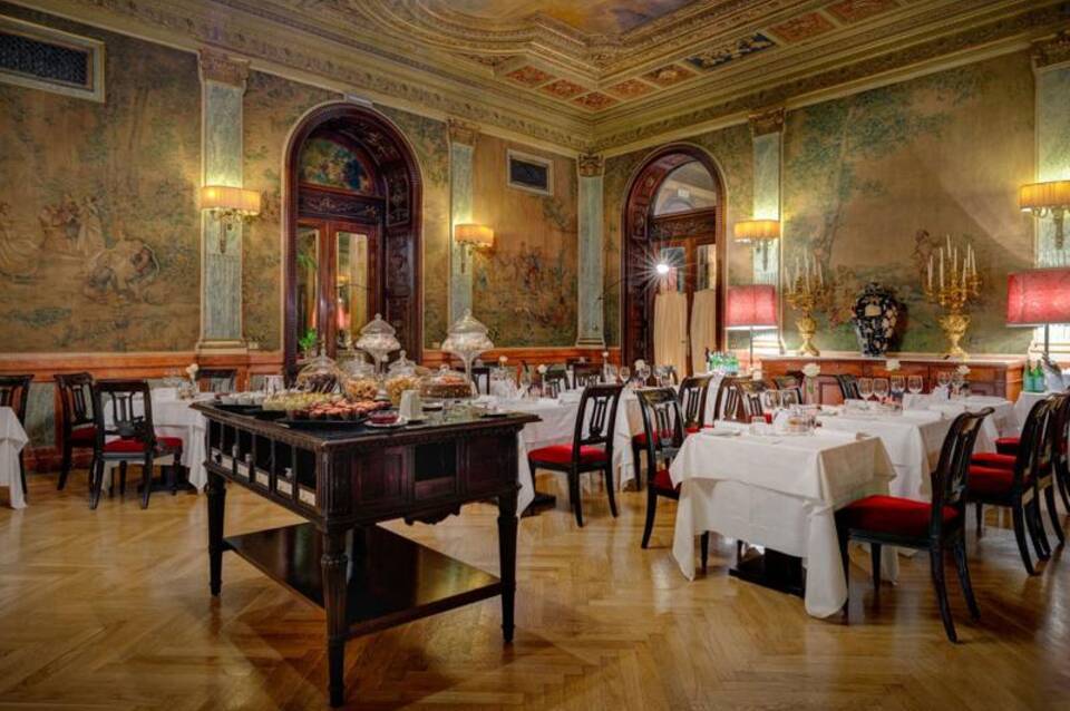 Hotiday Roma Via Del Corso 4