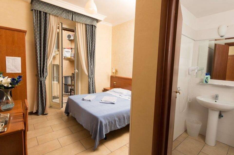 Cesar Palace Bed & Breakfast 3