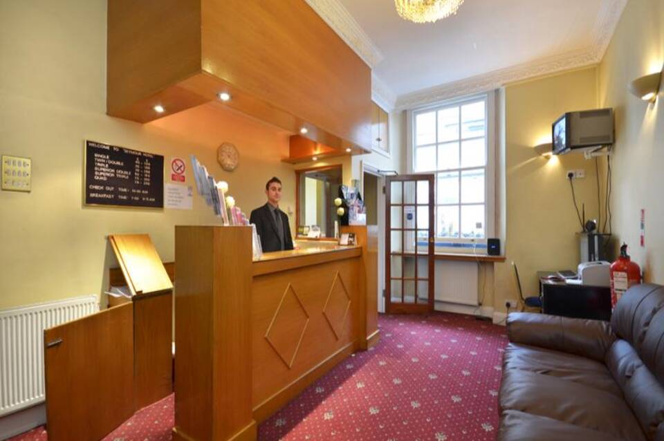 Seymour Hotel 5