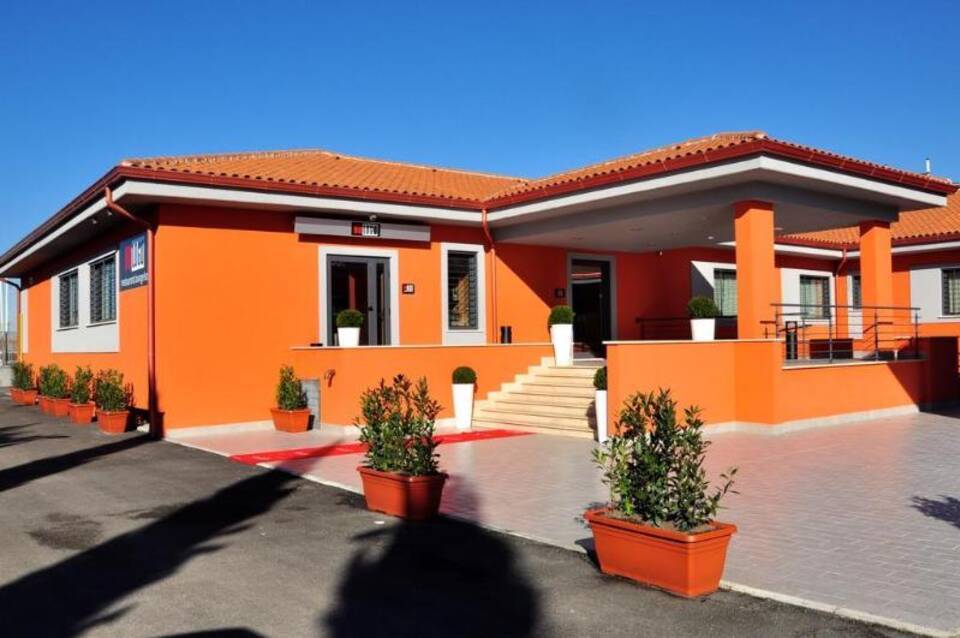 Hotel 325 Tor Vergata 1