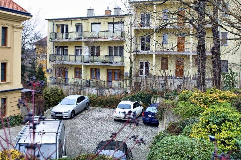 Gold Hotel Apartments 3