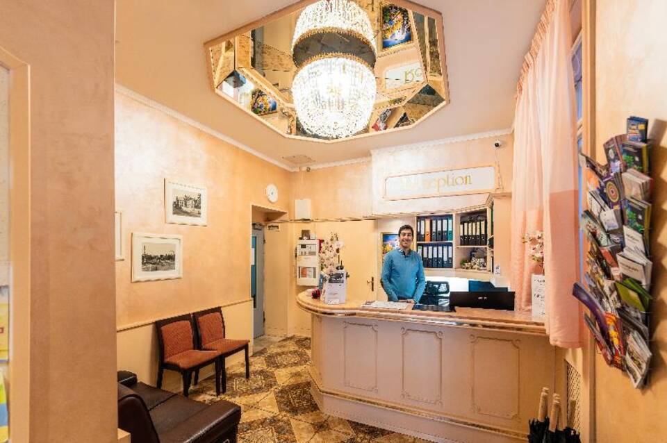 Pension Baronesse 5