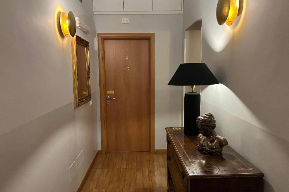 Bon Ton Suite 4
