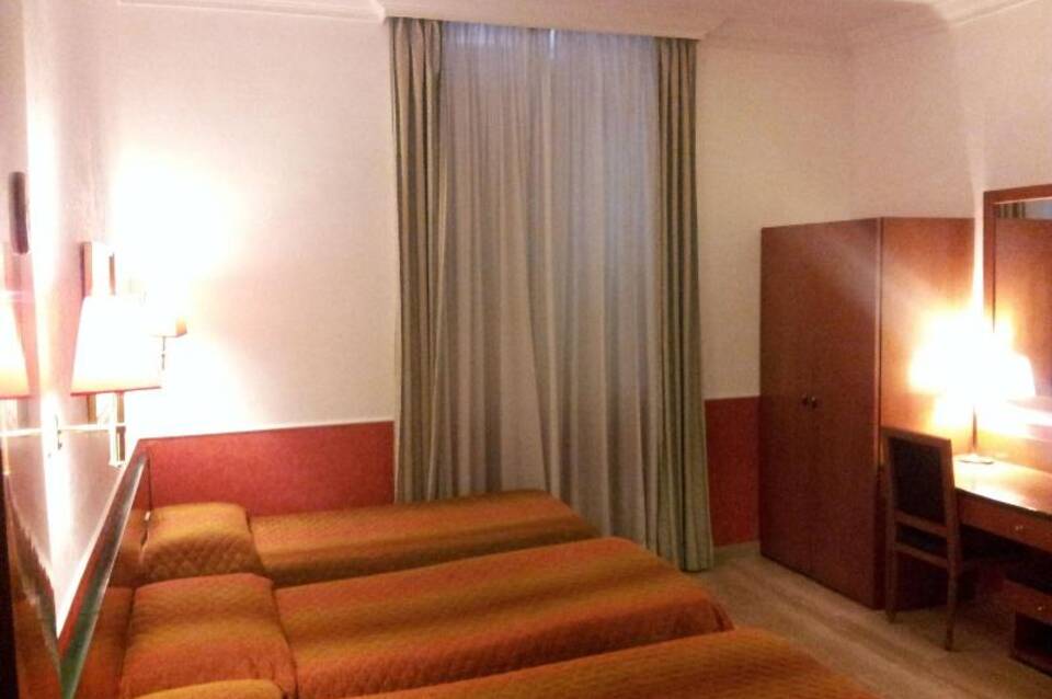 Hotel Center 1 5