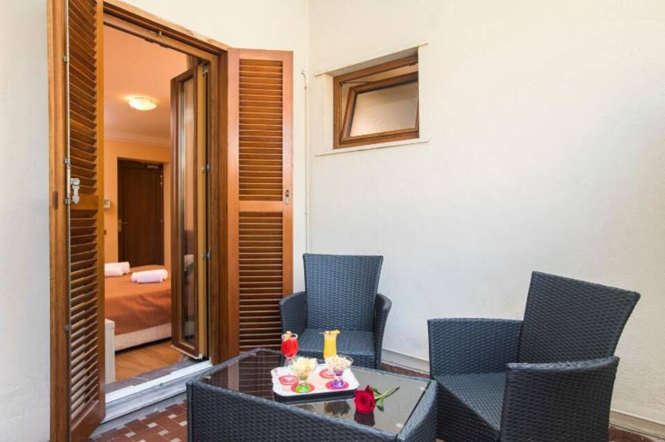 Villa Rosa 2