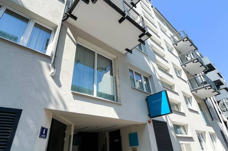 Jimmy's Apartments Lory 1