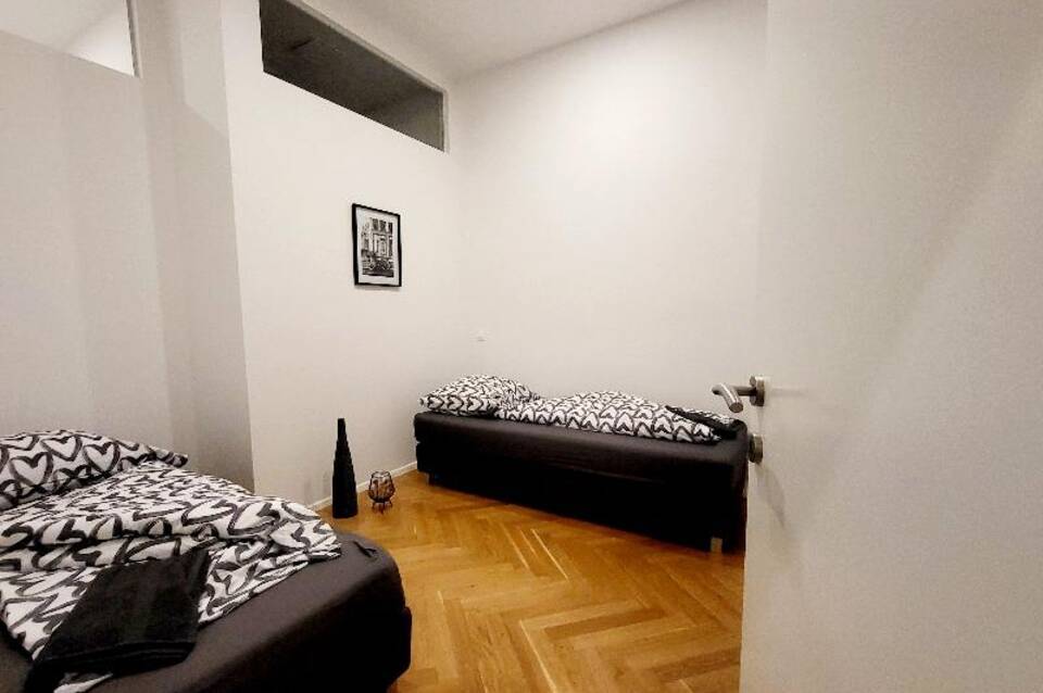 Real Living Apartments Vienna 1