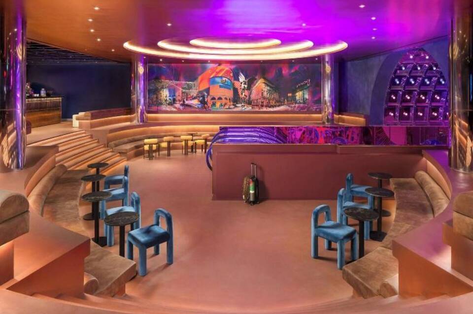 Moxy London Piccadilly Circus 1