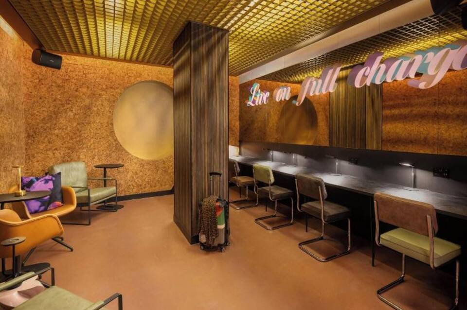 Moxy London Piccadilly Circus 3