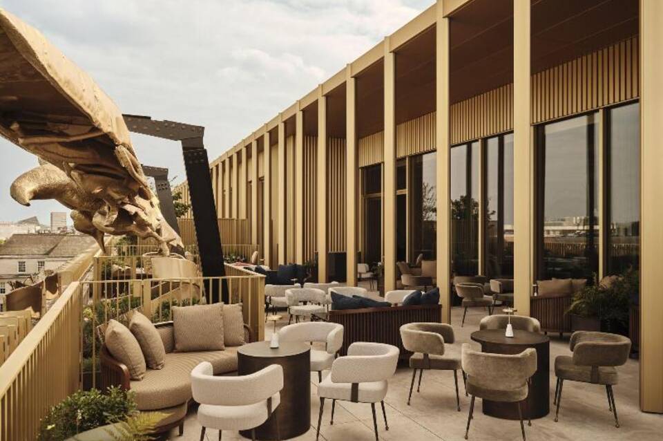 The Chancery Rosewood 3