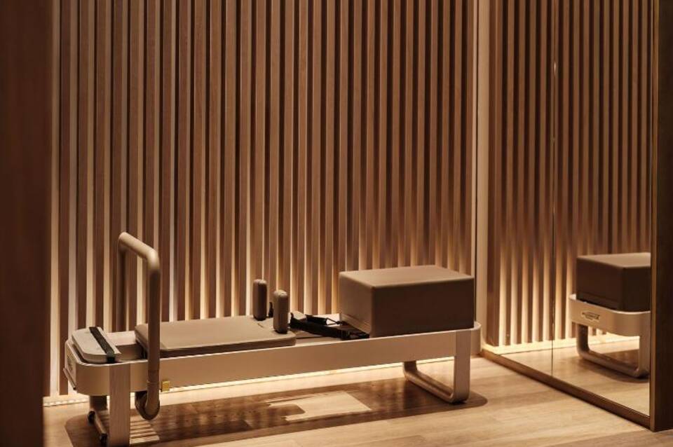 The Chancery Rosewood 5