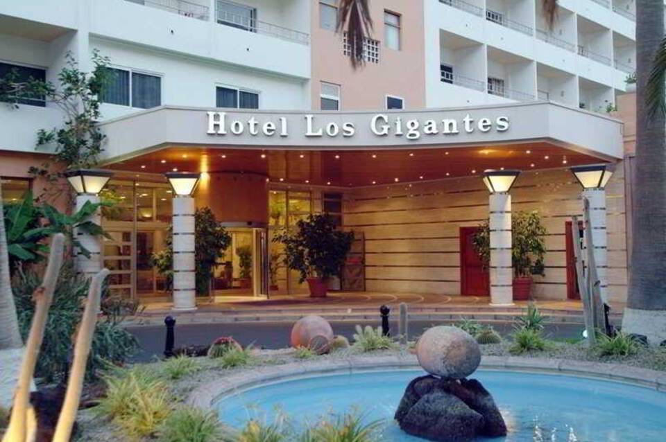 TUI BLUE Los Gigantes 1