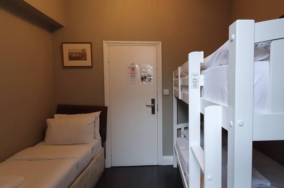 Ebury House 4