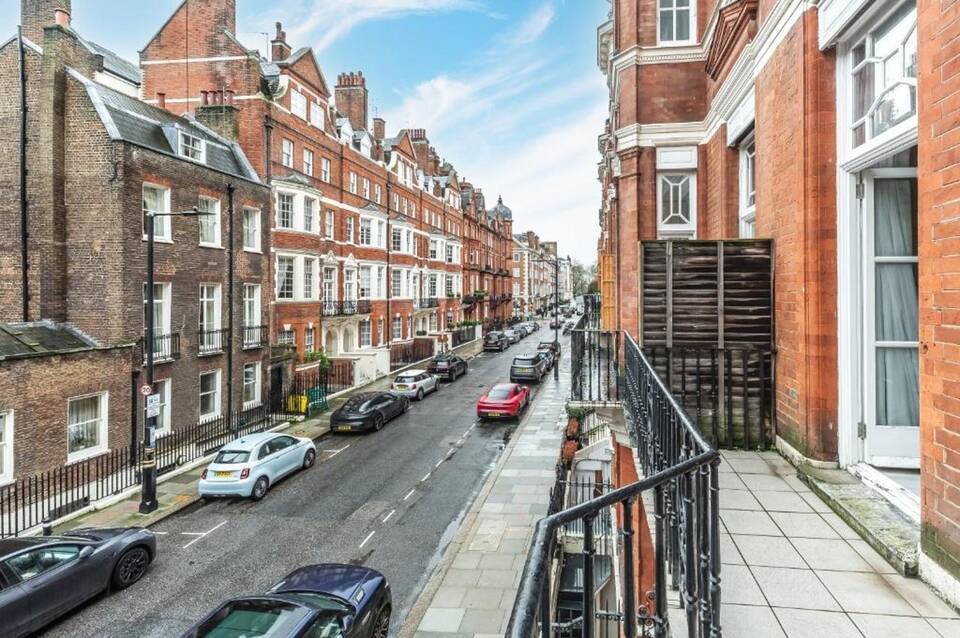 Green Street Residences by Aeria Apartments 2