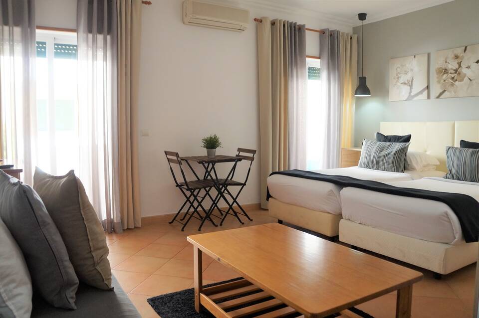 Oasis Beach Apartments 1