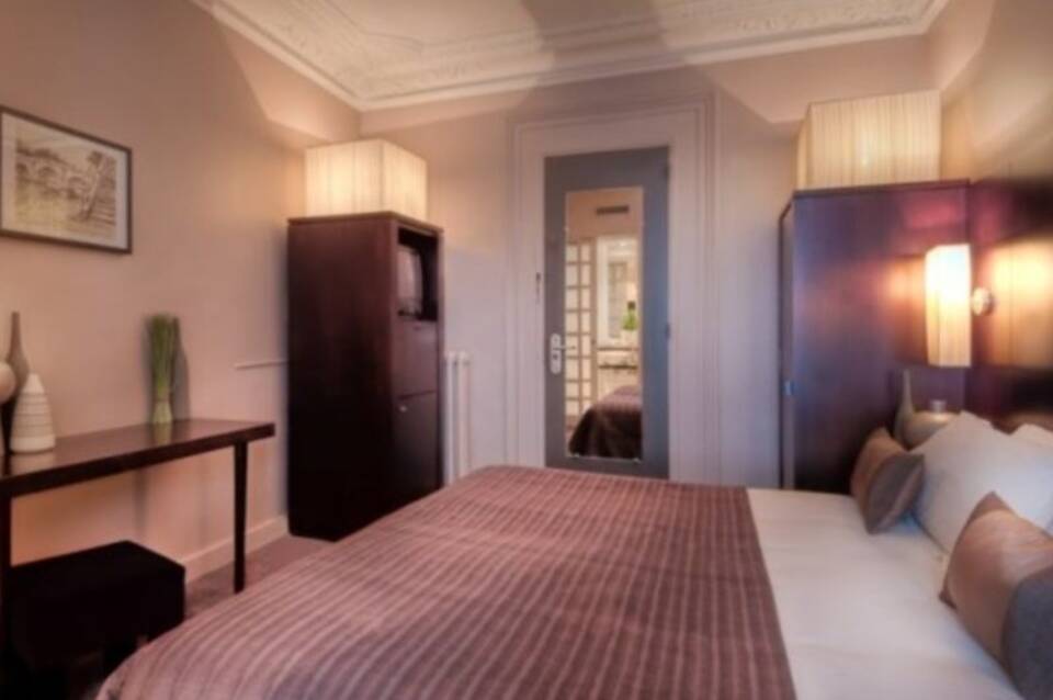 Best Western Premier The Blake Paris Gare Saint Lazare 2