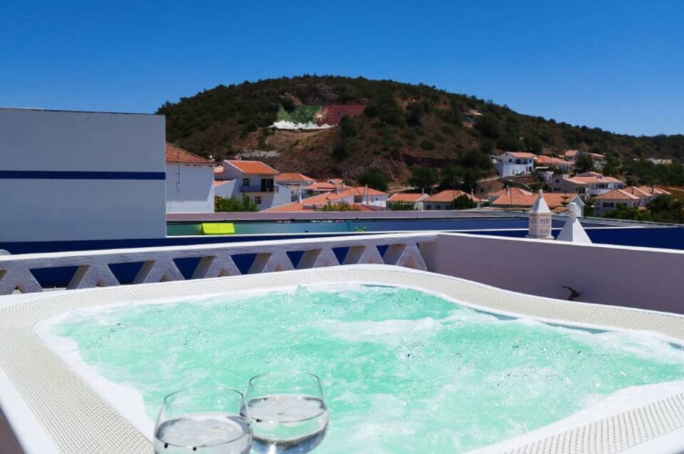 Alte Tradition Guest House 5