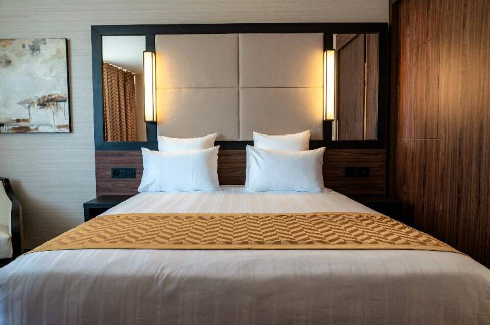 Nash Suites Hotel 1